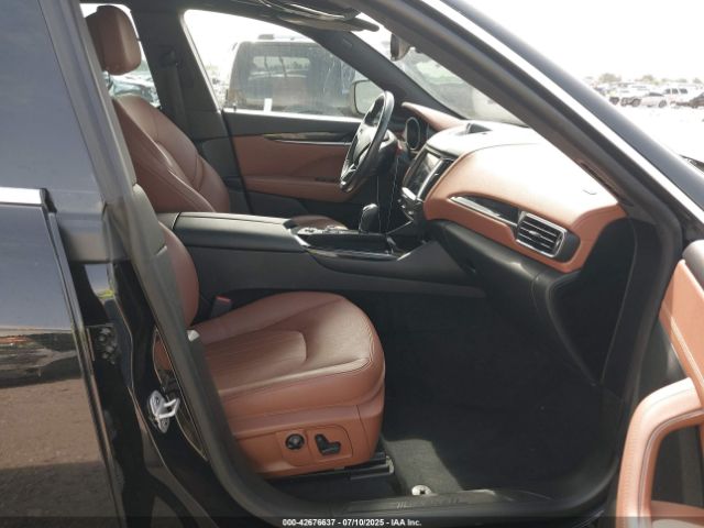 2018 MASERATI LEVANTE ZN661XUA6JX294238 Photo 4
