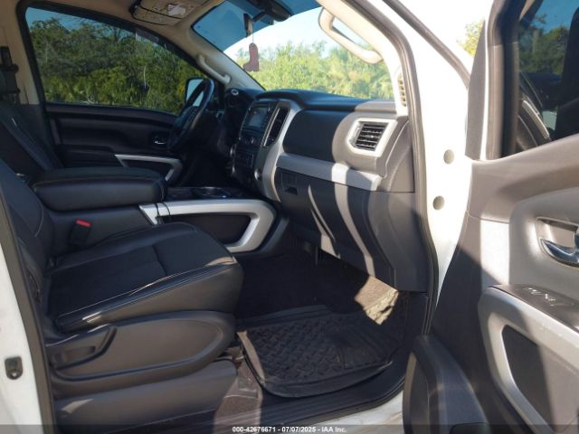2016 NISSAN TITAN XD 1N6BA1F4XGN517905 Photo 4