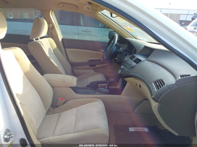 42676676 :رقم المزاد ، JHMCP26419C009198 vin ، 2009 Honda Accord 2.4 Lx-p مزاد بيع