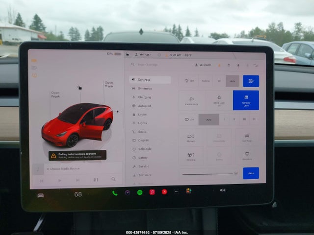 7SAYGDEE2NF429808 Tesla 2022