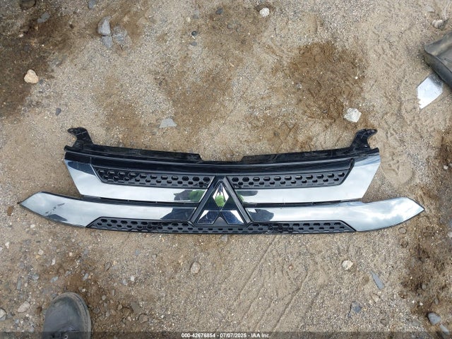 JA4J24A51LZ010093 Mitsubishi s61 - y61