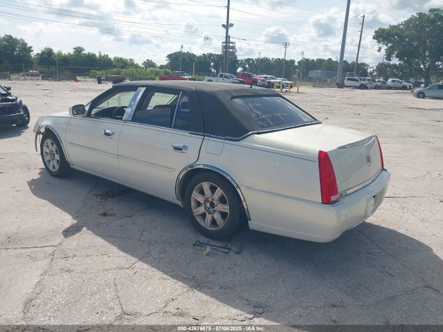 2006 CADILLAC DTS 1G6KD57966U132215 Photo 2