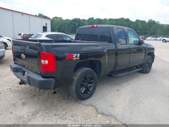 2013 CHEVROLET SILVERADO 1500 1GCRKTE71DZ208351 Photo 3
