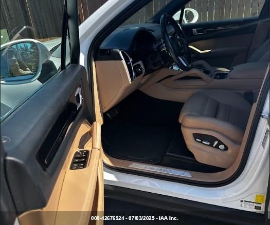 2021 PORSCHE CAYENNE WP1AB2AY5MDA27111 Photo 4