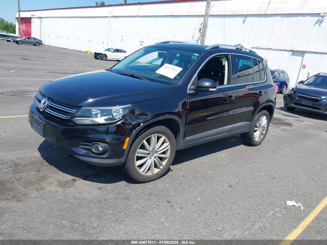 WVGAV7AX1FW574781 Volkswagen Tiguan