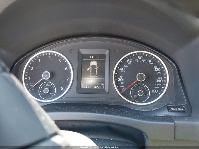 WVGAV7AX1FW574781 Volkswagen Tiguan