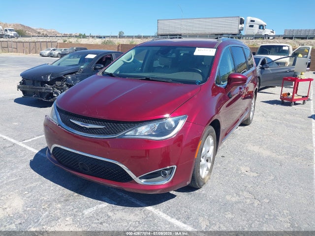 Chrysler 2020 2020 2C4RC1EG8LR240644 Image 2