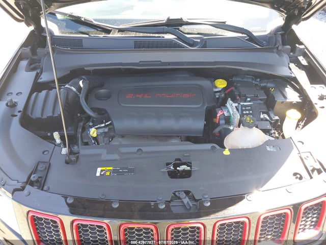 3C4NJDAB1JT261863 Jeep 2018