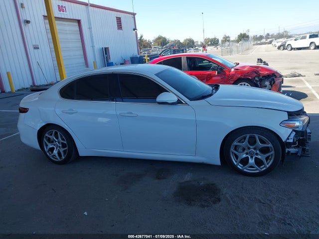 Alfa Romeo giulia (952) 2018 ZARFAECN8J7592421 Image 14
