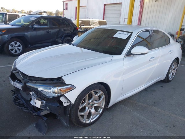Alfa Romeo giulia (952) 2018 ZARFAECN8J7592421 Image 2
