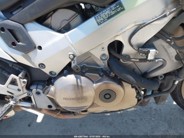 2014 HONDA VFR800 JH2RC7912EK000734 Photo 7