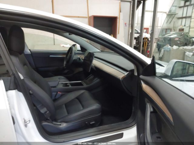 2021 TESLA MODEL 3 5YJ3E1EB9MF060221 Photo 4