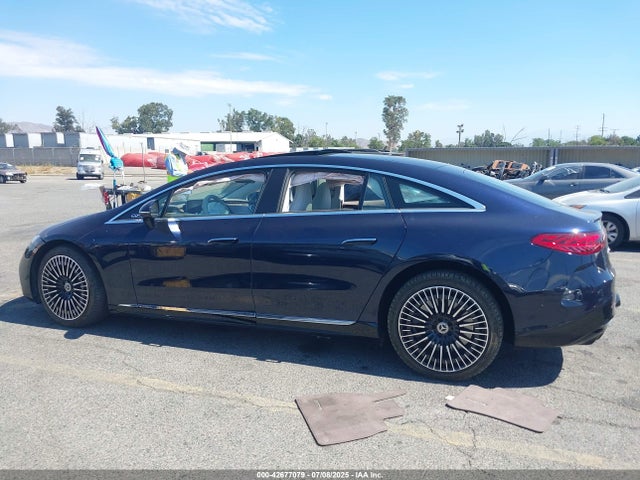 W1KCG2DB8NA004966 Mercedes-Benz ed