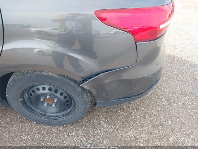 Ford 2.0l gdi 2018 1FADP3E27JL240113 Image 6