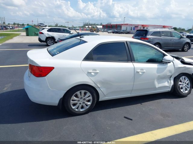2013 KIA FORTE KNAFU4A26D5737344 Photo 5