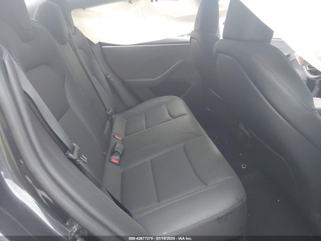 2025 TESLA MODEL 3 5YJ3E1EA3SF915449 Photo 7