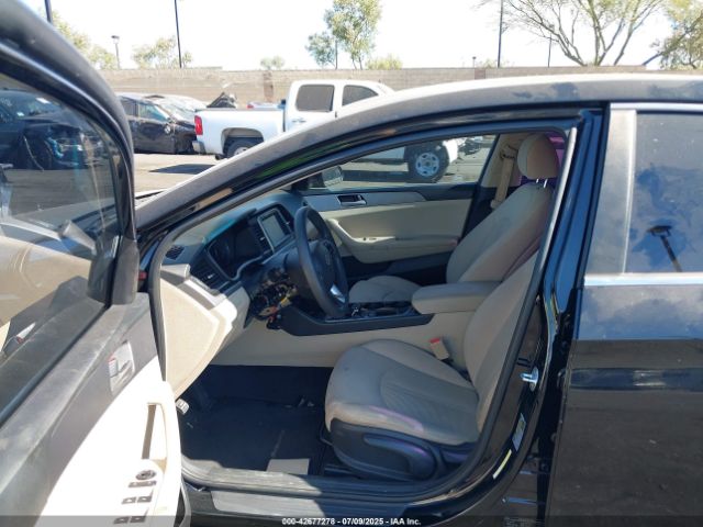 2019 HYUNDAI SONATA 5NPE24AF8KH749502 Photo 4