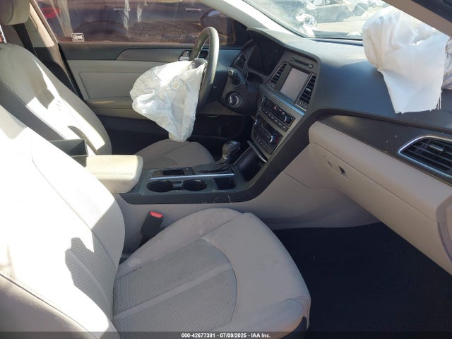 5NPE34AF0HH437289 Hyundai 2017