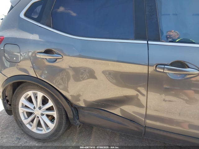Nissan 2018 2018 JN1BJ1CP8JW153702 Image 6