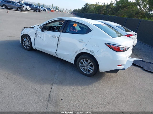 3MYDLBZV7GY132256 Scion p5v