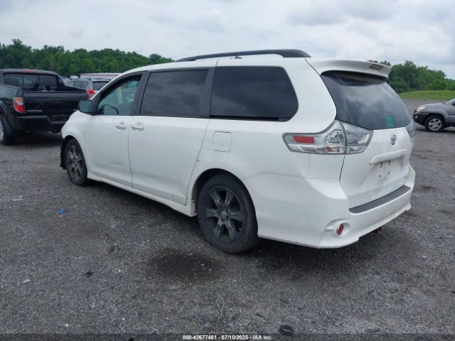 2016 TOYOTA SIENNA 5TDXK3DC0GS762640 Photo 2
