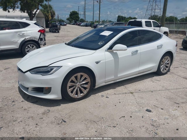 2016 TESLA MODEL S 5YJSA1E17GF150745 Photo 1