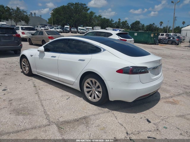 2016 TESLA MODEL S 5YJSA1E17GF150745 Photo 2