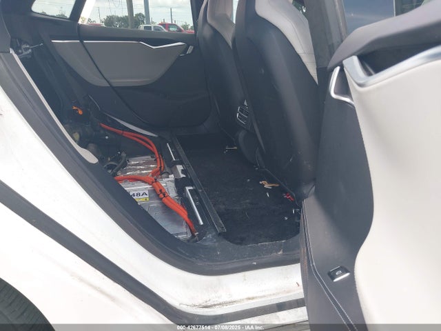 2016 TESLA MODEL S 5YJSA1E17GF150745 Photo 7