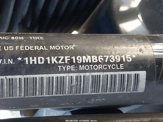 2021 HARLEY-DAVIDSON FLTRK 1HD1KZF19MB673915 Photo 9