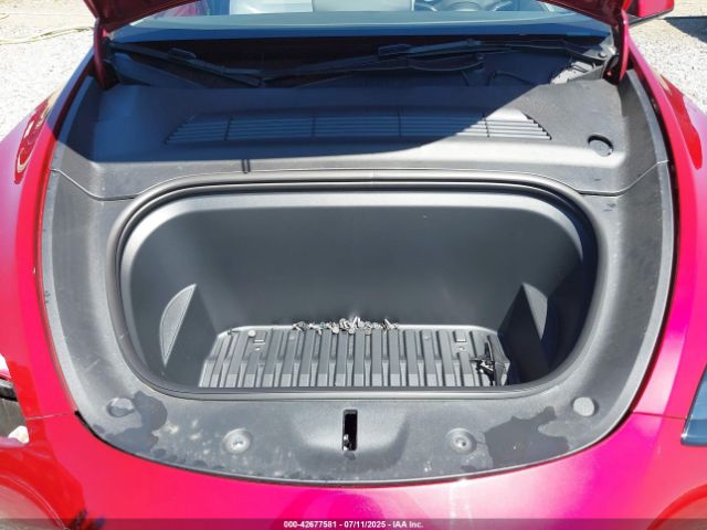 2024 TESLA MODEL Y 7SAYGAEE0RF983384 Photo 9