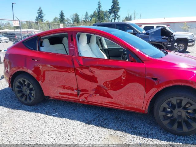 2024 TESLA MODEL Y 7SAYGAEE0RF983384 Photo 5