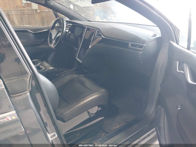 2016 TESLA MODEL X 5YJXCAE24GF015389 Photo 4
