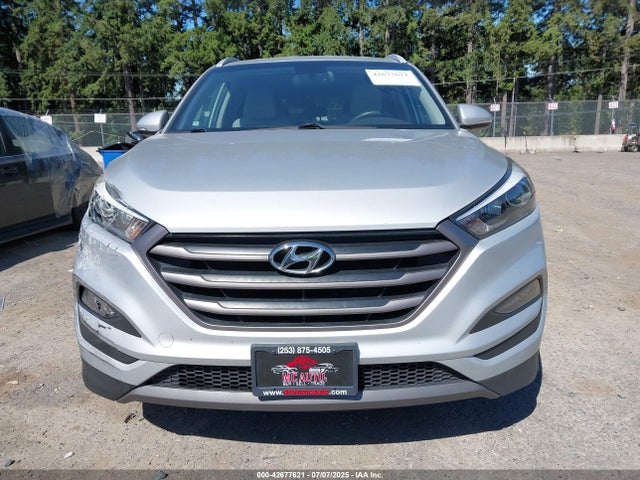 KM8J33A23GU188444 Hyundai 2016