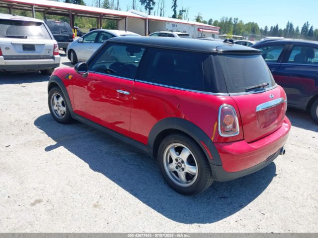 2007 MINI COOPER WMWMF33577TT58789 Photo 2