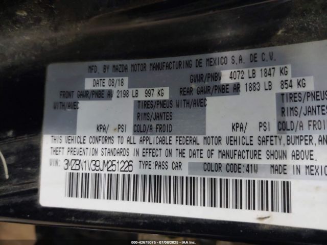 2018 MAZDA MAZDA3 3MZBN1V39JM251226 Photo 8