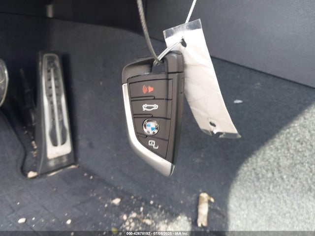 3MW53CM05S8F39647 BMW 2025
