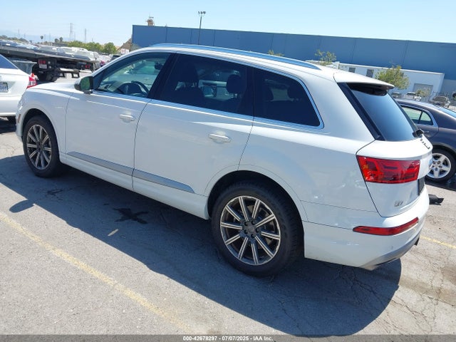 2018 AUDI Q7 WA1LHAF76JD011735 Photo 2