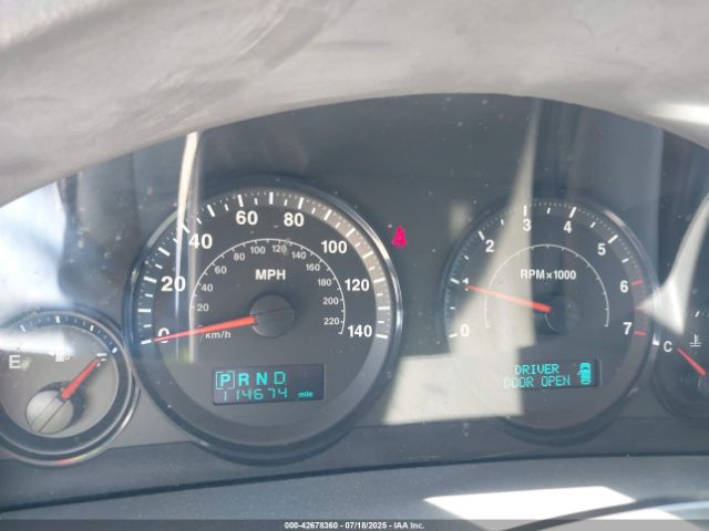 2005 JEEP GRAND CHEROKEE 1J4GR48K95C651483 Photo 6