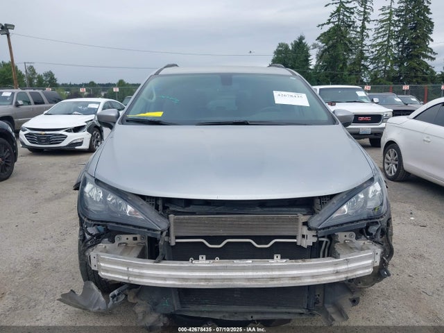 Chrysler 2020 2020 2C4RC1DG6LR146991 Image 13