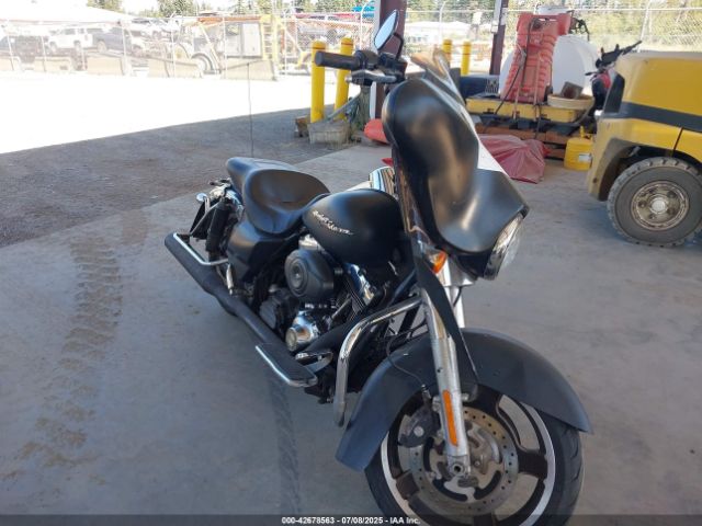 2010 HARLEY-DAVIDSON FLHX 1HD1KB413AB645338