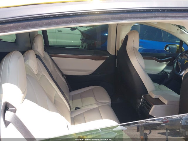 Tesla Model X 100d/75d/90d 2017 5YJXCDE29HF067037 Image 8