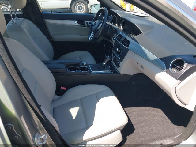 Mercedes-Benz C-Class 2014 WDDGF4HB3EA953447 Image 5