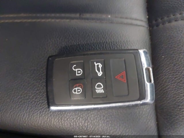 Land Rover aj20p6 2020 SALWG2SU1LA889481 Image 11