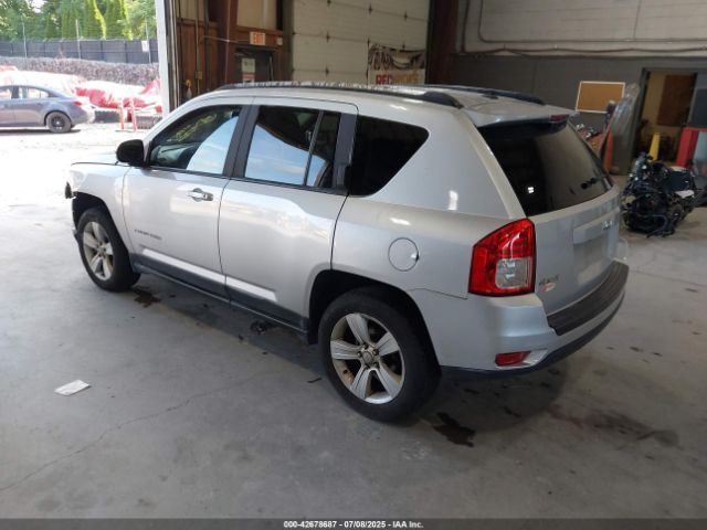 2013 JEEP COMPASS 1C4NJDEBXDD234388 Photo 2
