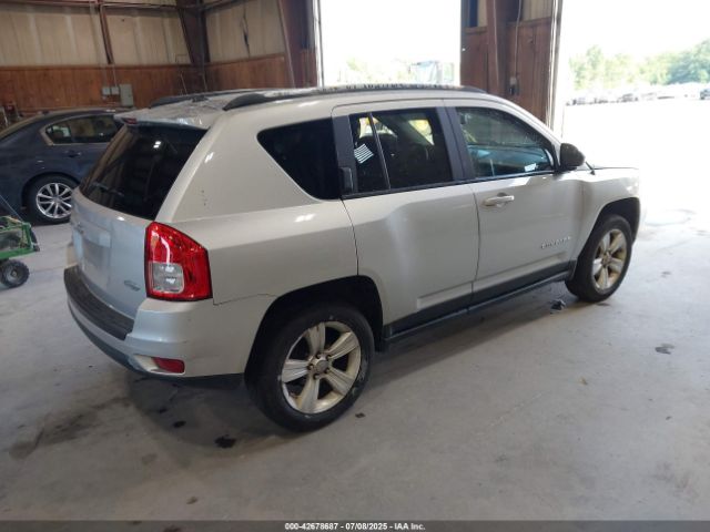 2013 JEEP COMPASS 1C4NJDEBXDD234388 Photo 3