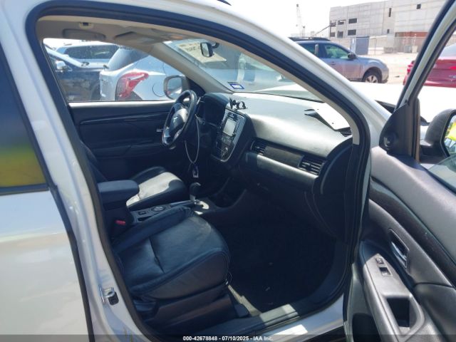 2016 MITSUBISHI OUTLANDER JA4AZ3A34GZ044054 Photo 4