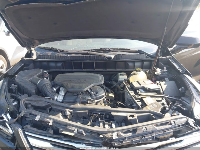 2017 CADILLAC XT5 1GYKNARS2HZ115561 Photo 9