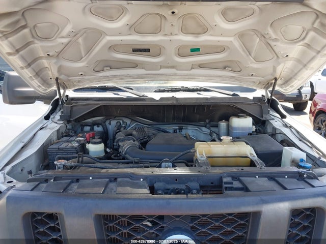 Nissan 2016 2016 1N6BF0KM2GN810084 Image 10