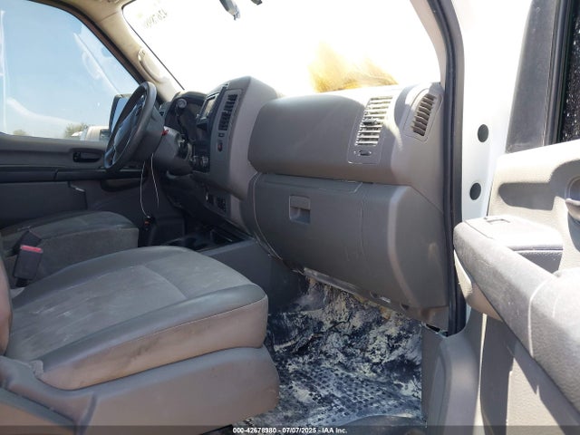 Nissan 2016 2016 1N6BF0KM2GN810084 Image 5