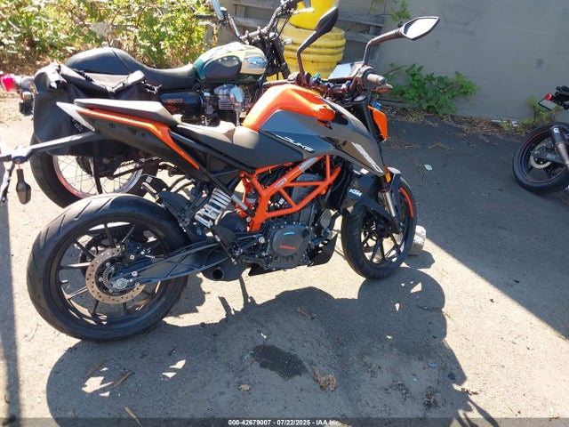KTM Duke 2023 MD2JPJ407PN201322 Image 12